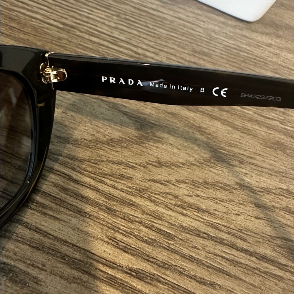 NWT Prada 56MM Cat Eye Sunglasses w/ Case & Cleaning Cloth - Picture 9 of 14